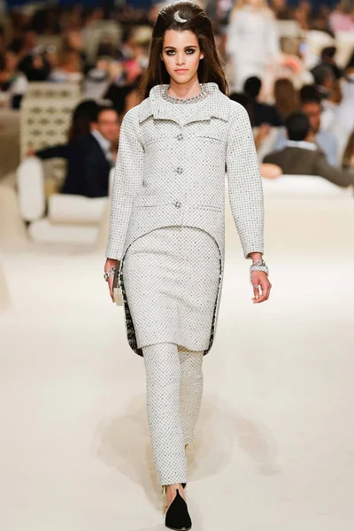 Look 22
